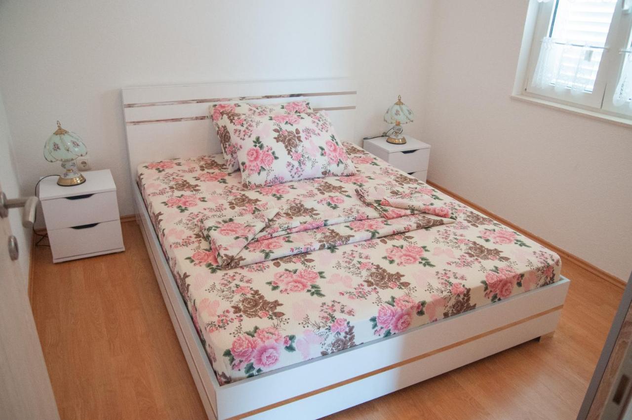 Villa Mia Трогир Экстерьер фото